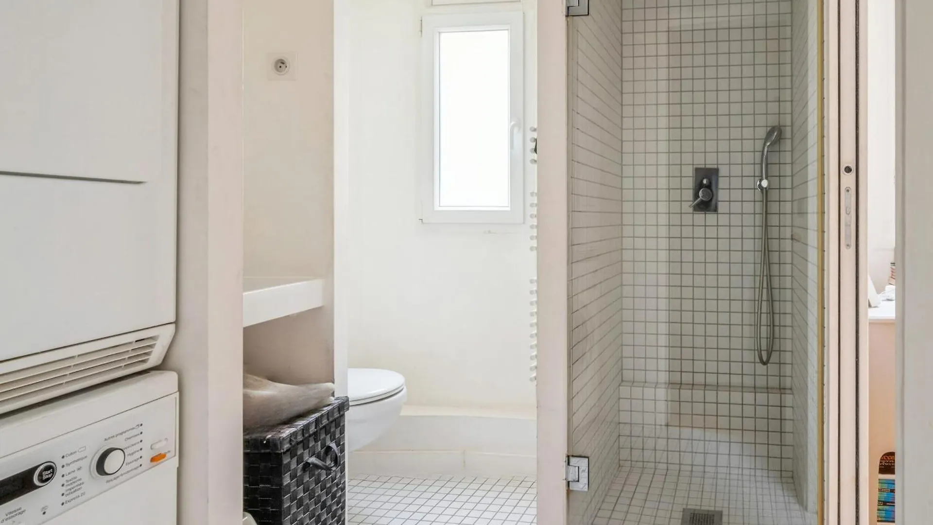 Apartment Appartement Mewes - Welkeys Paris France
